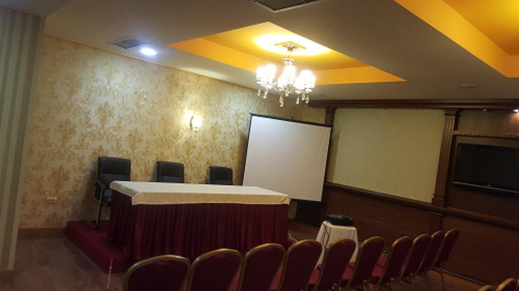 Austria 4* Tirana