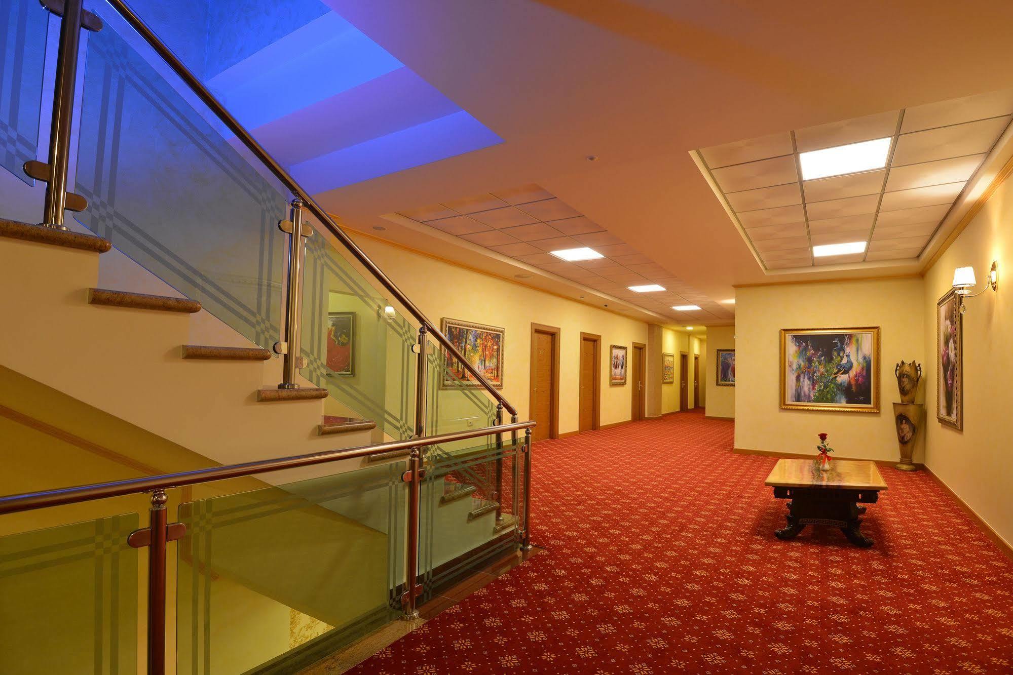 Austria Hotel 4*